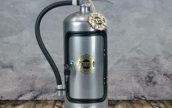 Hasicí bar s láhví alkoholu: Chromový