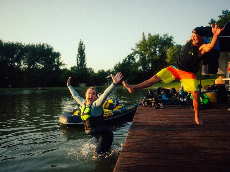 Kurz flyboardingu s videorozborem