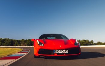 Zažijte Ferrari 488 GTB na uzavřeném polygonu Autodromu Most