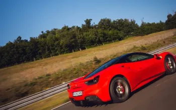 Zažijte Ferrari 488 GTB na uzavřeném polygonu Autodromu Most