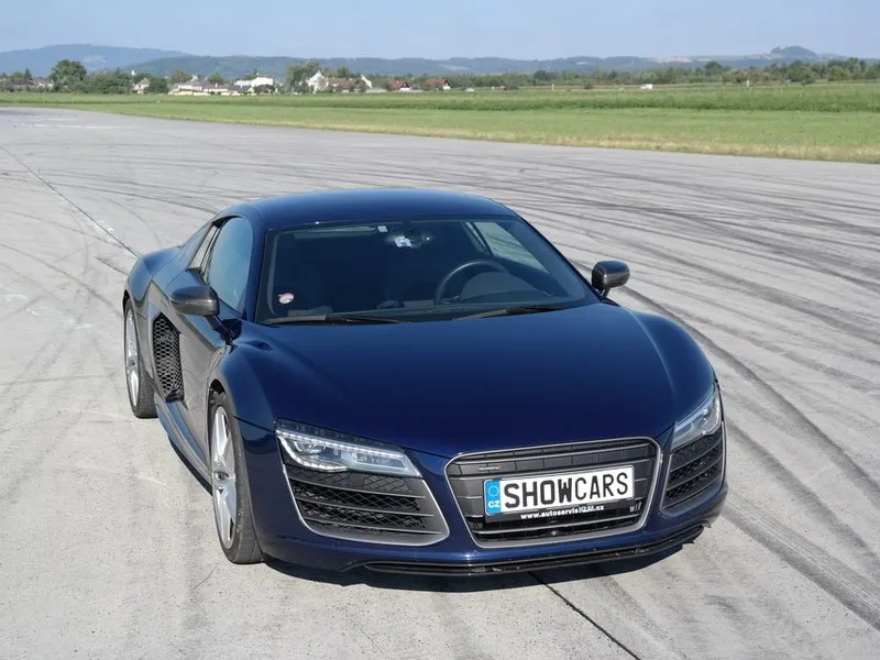 Jízda v Audi R8 na okruhu Autodrom Most