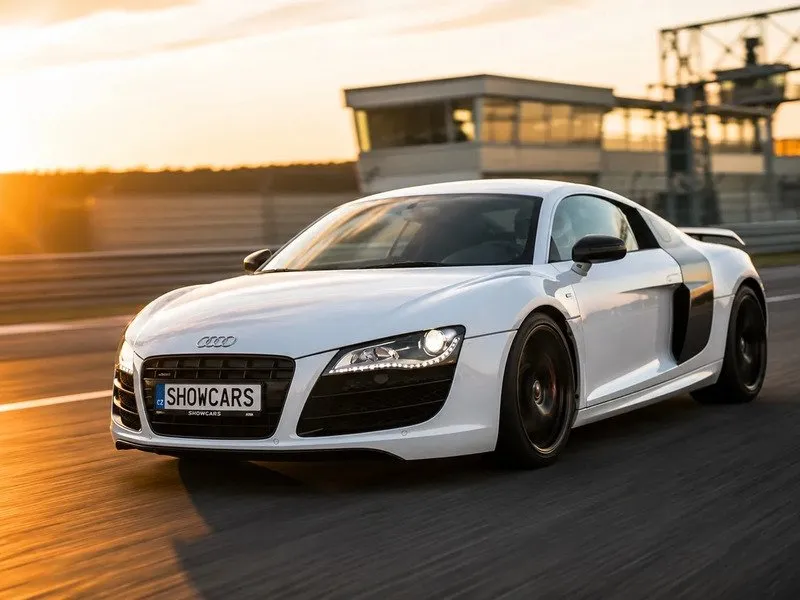 Zažijte Audi R8 na uzavřeném polygonu Autodromu Most