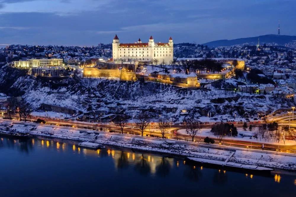 Vánoční Bratislava a zámek Schloss Hof
