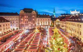 Vánoční Bratislava a zámek Schloss Hof