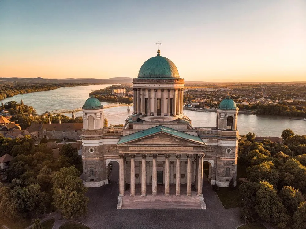 Budapešť, Ostřihom a zámek Gödöllö