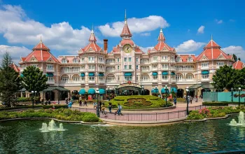 Za zábavou do Paříže a Disneylandu