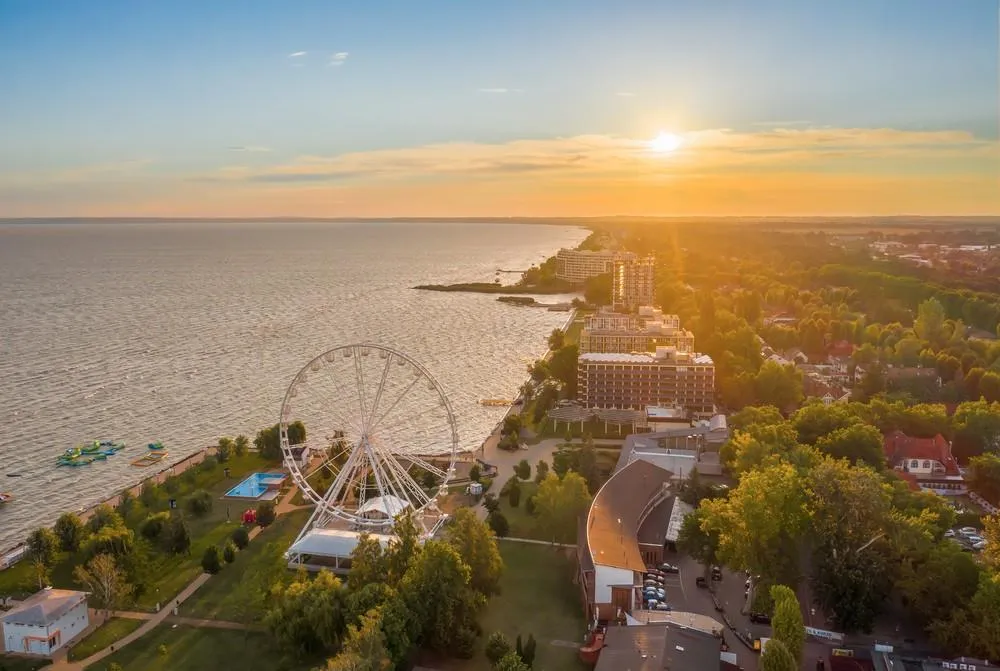 Koupání a zábava u Balatonu