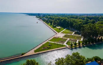 Koupání a zábava u Balatonu