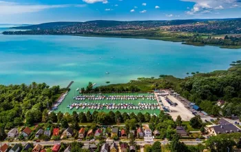 Koupání a zábava u Balatonu