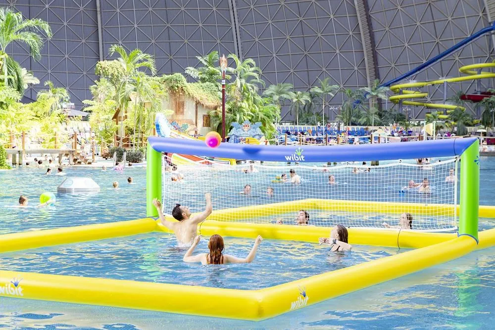 Koupání v exotickém vodním ráji Tropical Islands