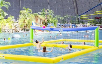 Koupání v exotickém vodním ráji Tropical Islands