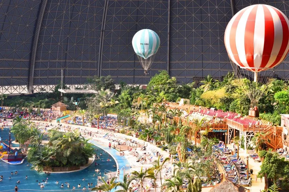 Koupání v exotickém vodním ráji Tropical Islands