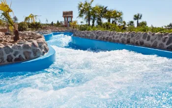 Koupání v exotickém vodním ráji Tropical Islands