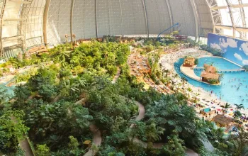 Koupání v exotickém vodním ráji Tropical Islands