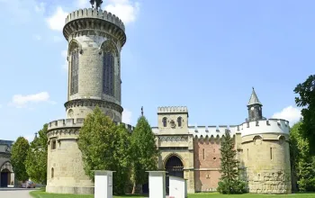 Kouzelný zámek Franzensburg, čokoládovna a město Baden