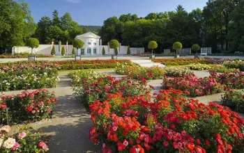 Kouzelný zámek Franzensburg, čokoládovna a město Baden