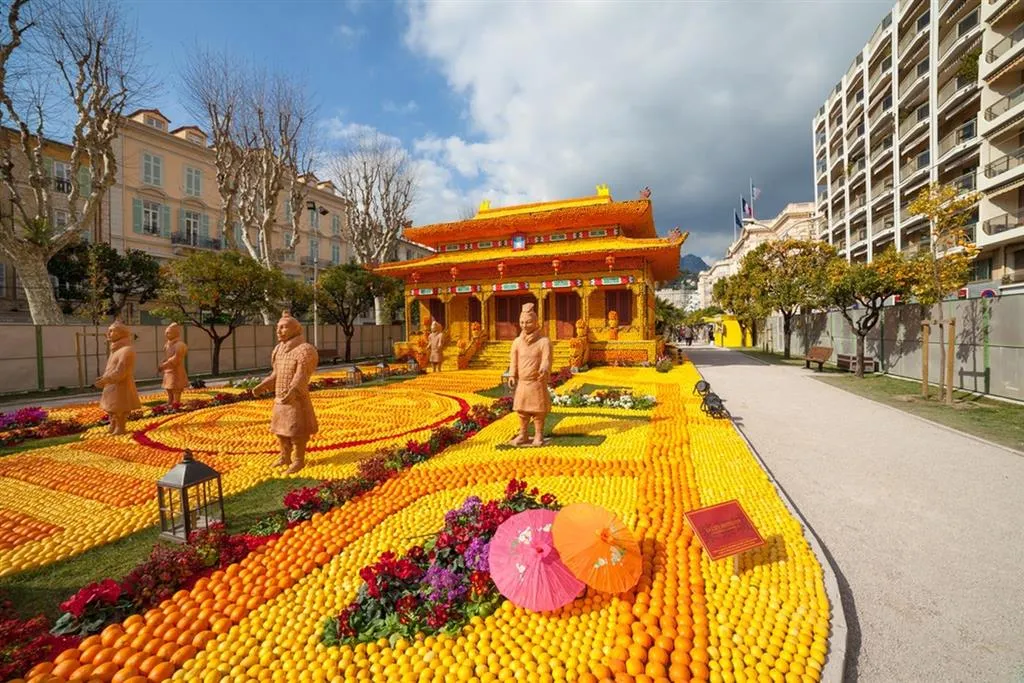 Monte Carlo a festival citrusů v Mentonu