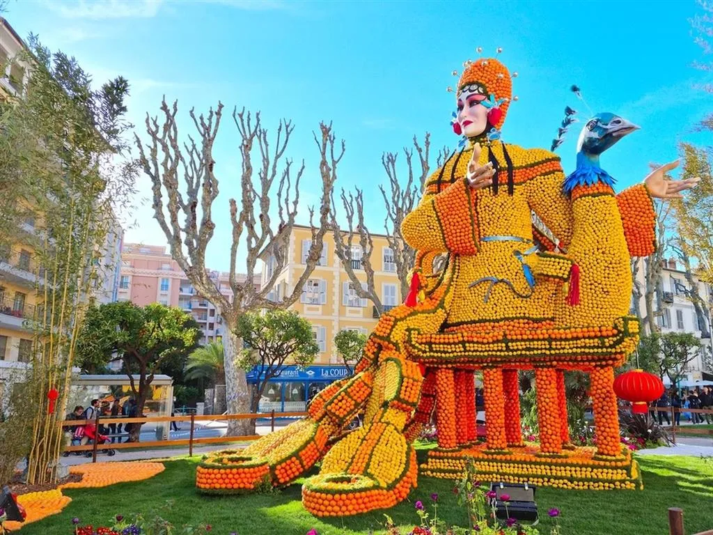 Monte Carlo a festival citrusů v Mentonu