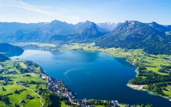 Jezero Wolfgangsee a historická železnice