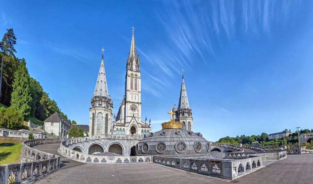 Podhůří Pyrenejí s návštěvou Andorry