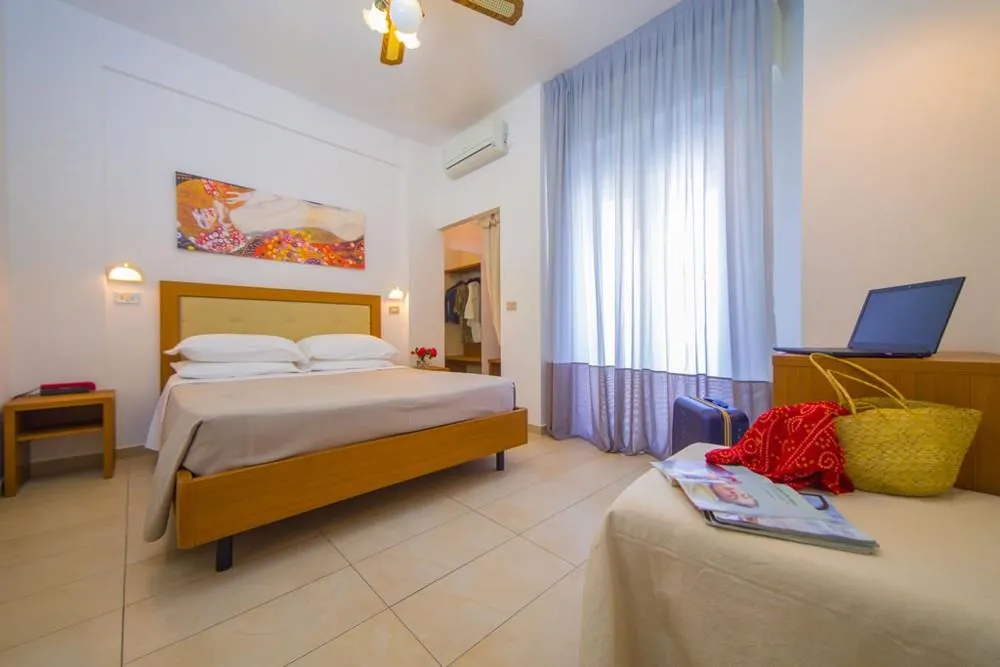 Hotel Mediterraneo (Cattolica)