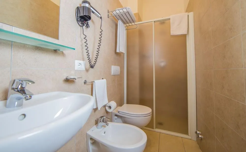 Hotel Mediterraneo (Cattolica)