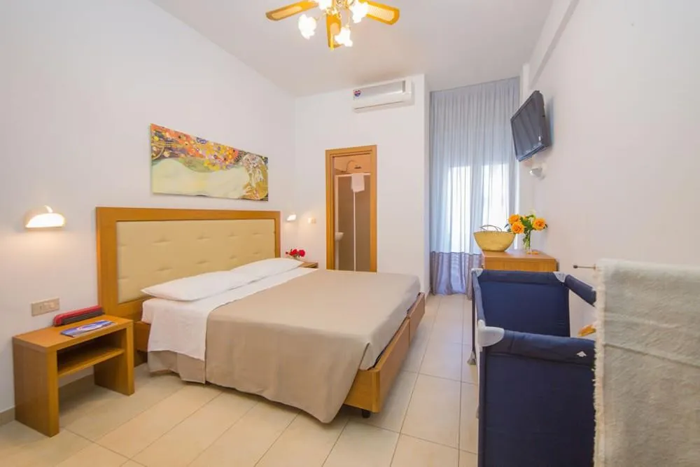 Hotel Mediterraneo (Cattolica)