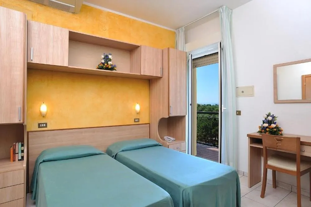 Hotel Ausonia