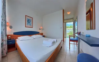 Resnik s All inclusive (depandance)
