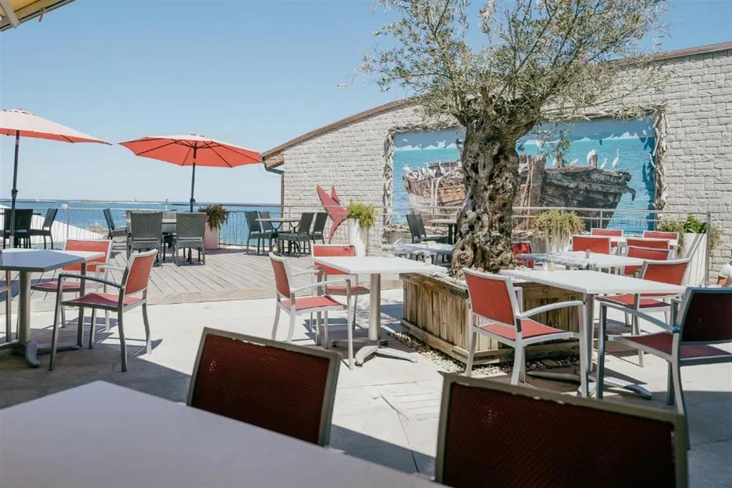 Barbara Piran Beach Hotel