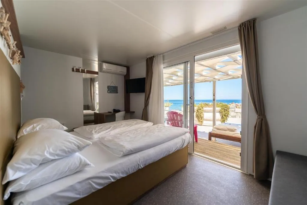 Barbara Piran Beach Hotel