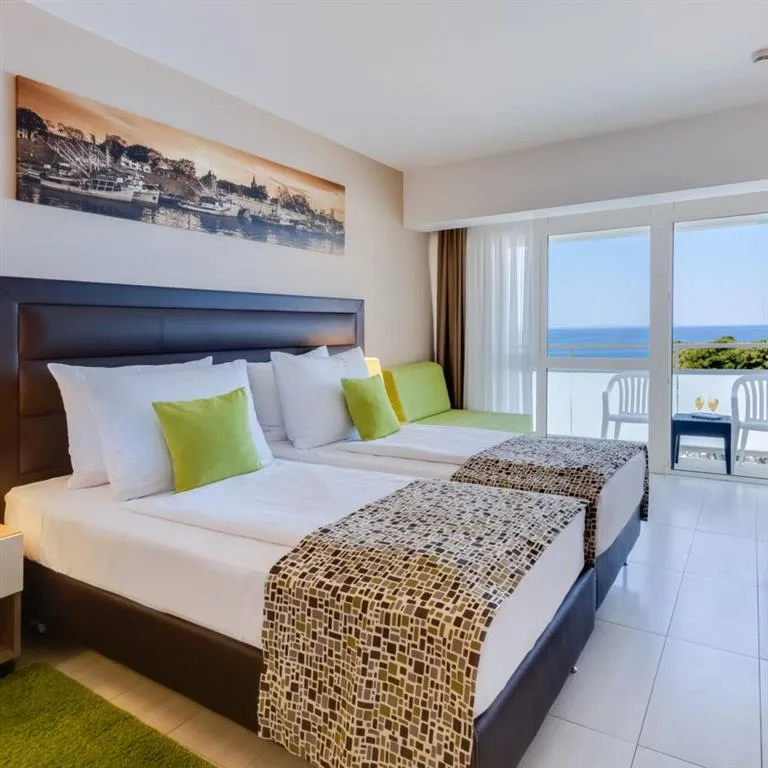 Hotel Pinija