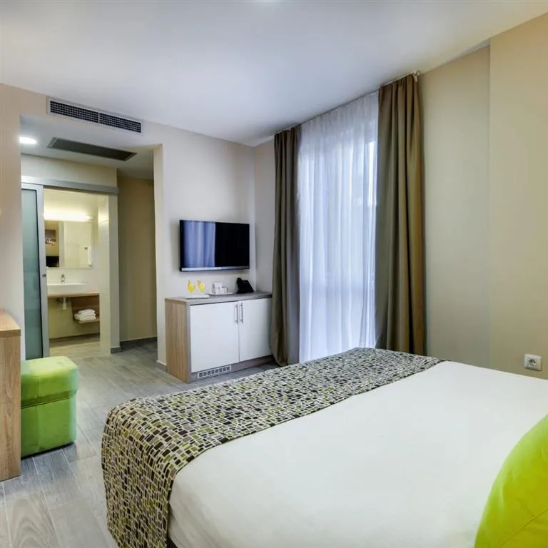 Hotel Pinija