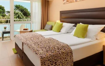 Hotel Pinija
