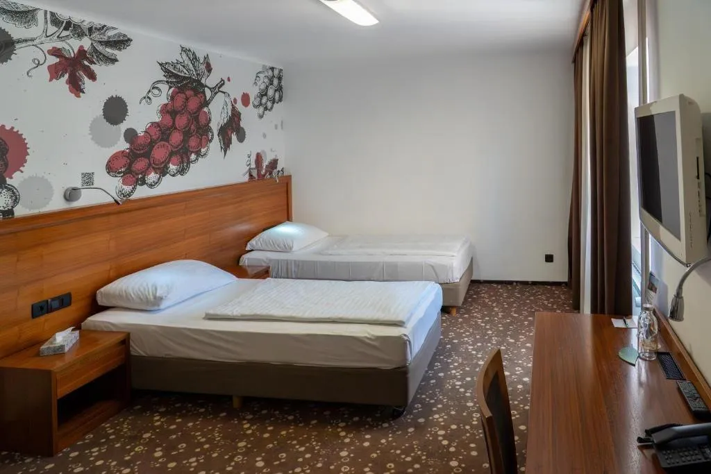 Hotel Piramida