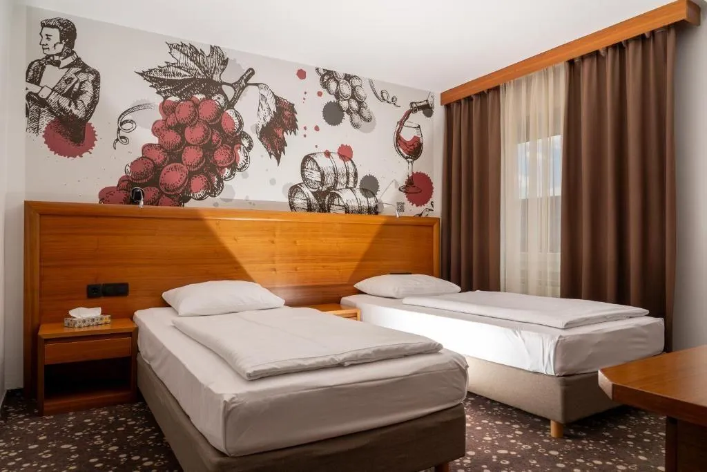 Hotel Piramida