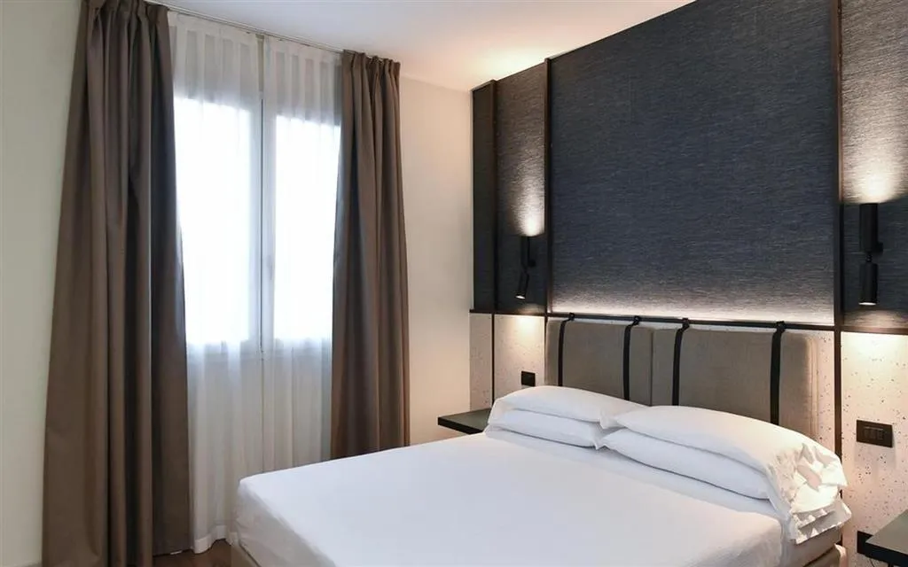 Hotel Eden