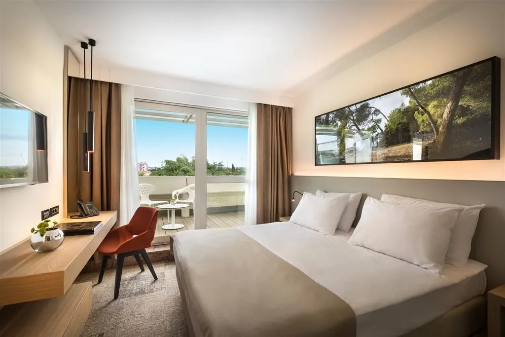 Hotel Eden