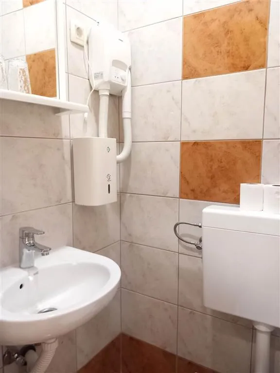 Hotel Oaza (Gradac)