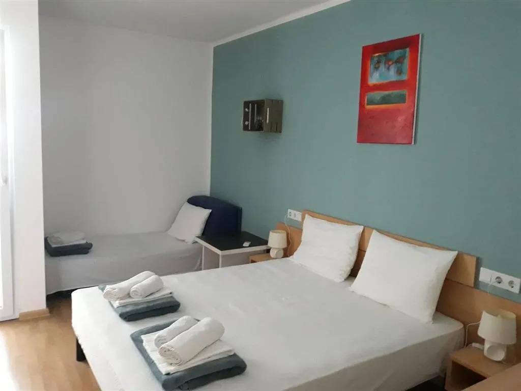 Hotel Oaza (Gradac)