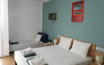 Hotel Oaza (Gradac)