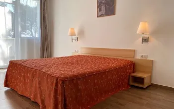 Hotel Oaza (Gradac)