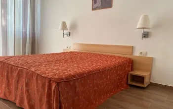 Hotel Oaza (Gradac)