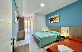 Hotel Old River