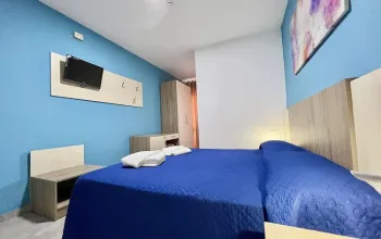Hotel Old River