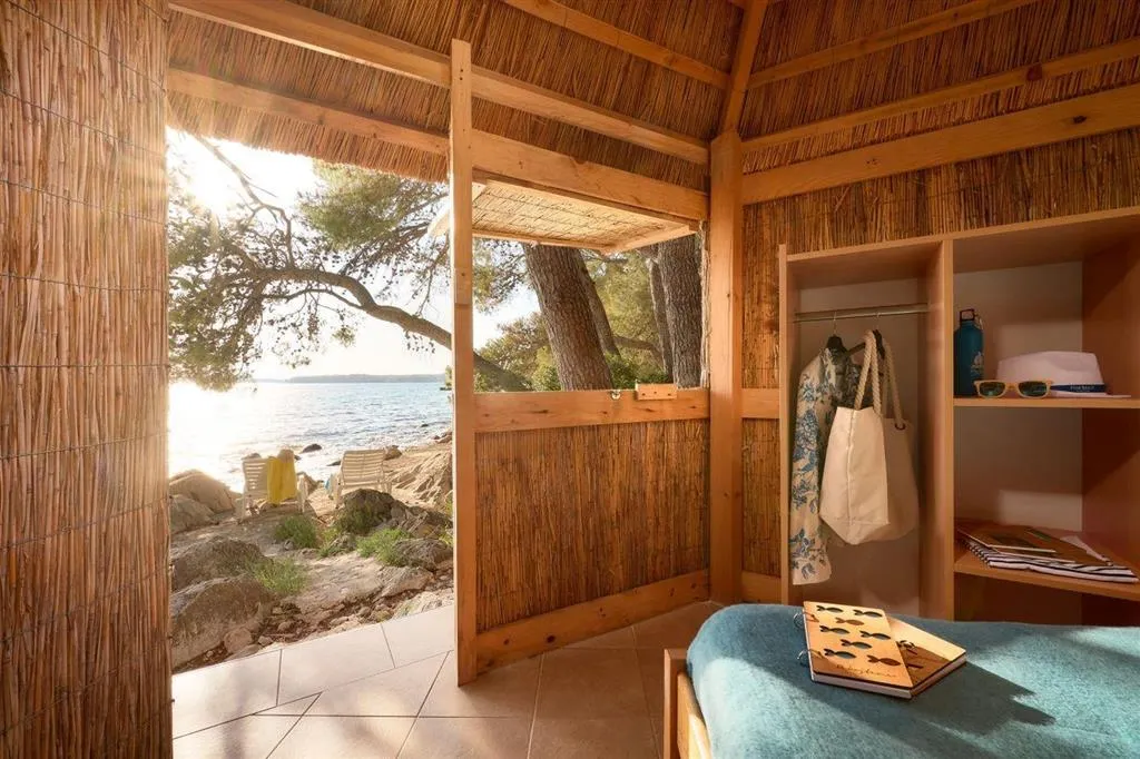 Resort Pine Beach Pakoštane