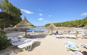 Resort Pine Beach Pakoštane