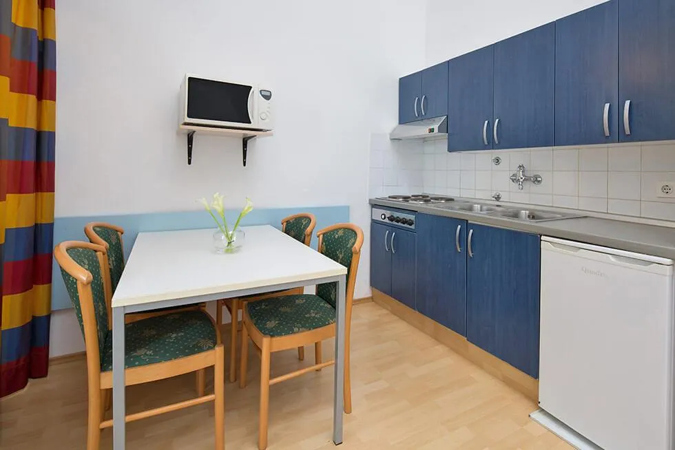 Resort Lanterna (apartmány s polopenzí)