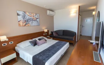 Hotel Arena Holiday