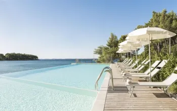 Crvena Luka Resort (pokoje) – dárek a zážitek